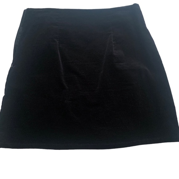 Francesca's Mi Ami Embroidered Floral Mini Skirt M - Picture 4 of 4